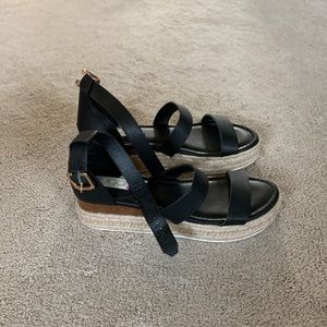 Platform sandals
